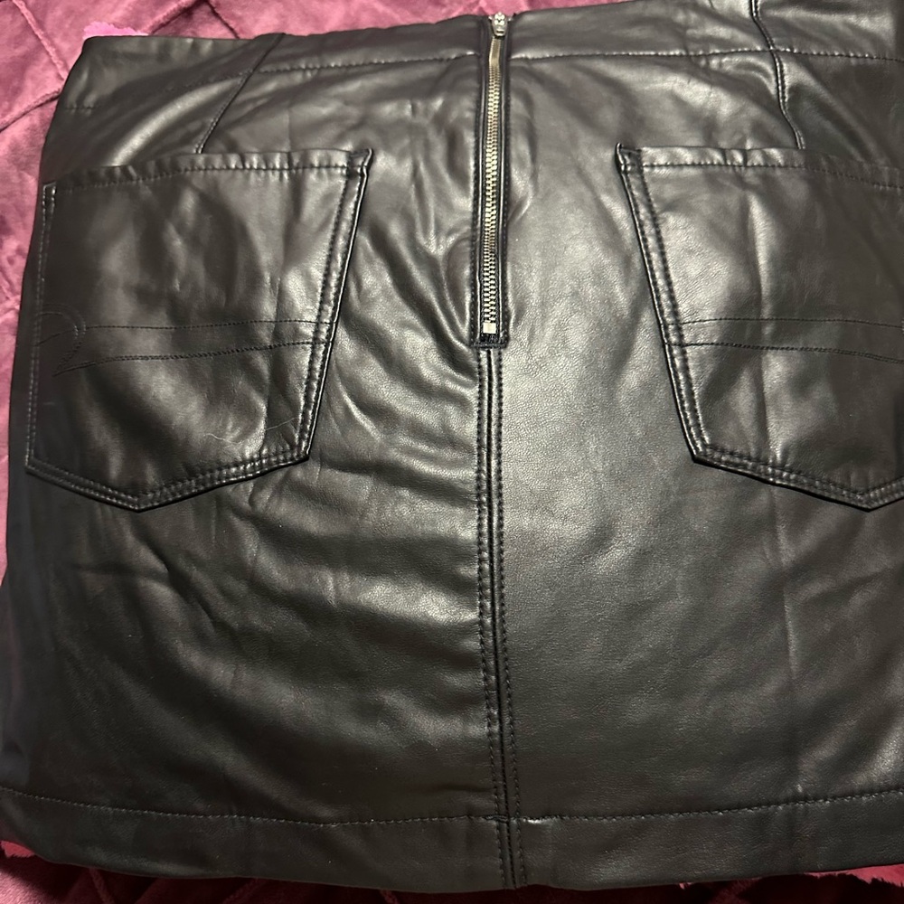 NWOT American eagle black faux leather mini skirt size 14